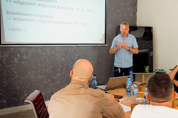 Profesjonalny kurs suszenia drewna dla firm