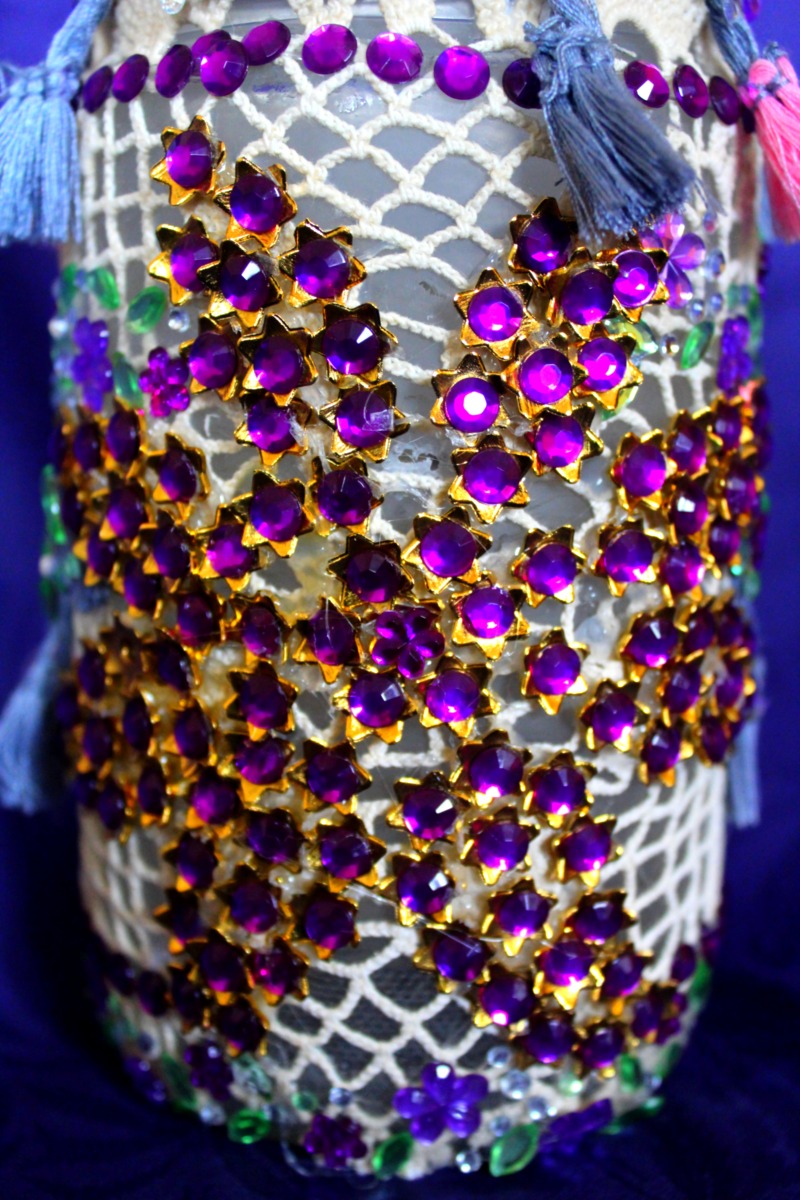 Rubinowy kwiatowy lampion